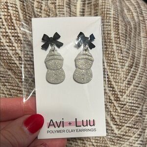 NWT! Avi + Luu Black and Silver Glitter Kids Earrings